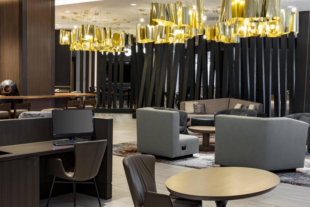 Richmond Marriott Otel Dış mekan fotoğraf