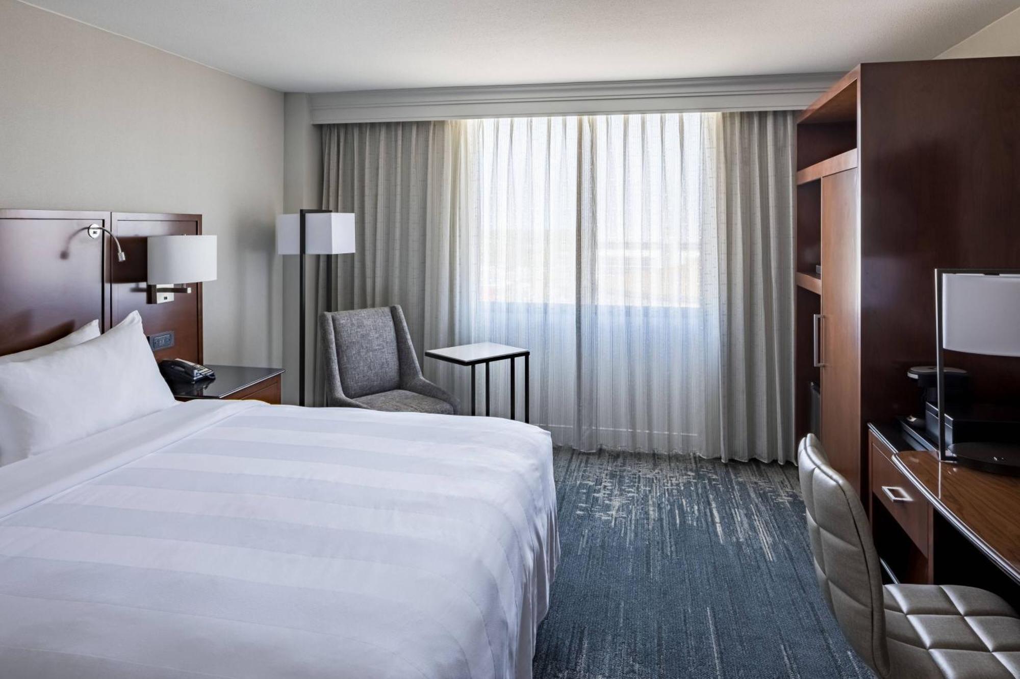 Richmond Marriott Otel Dış mekan fotoğraf