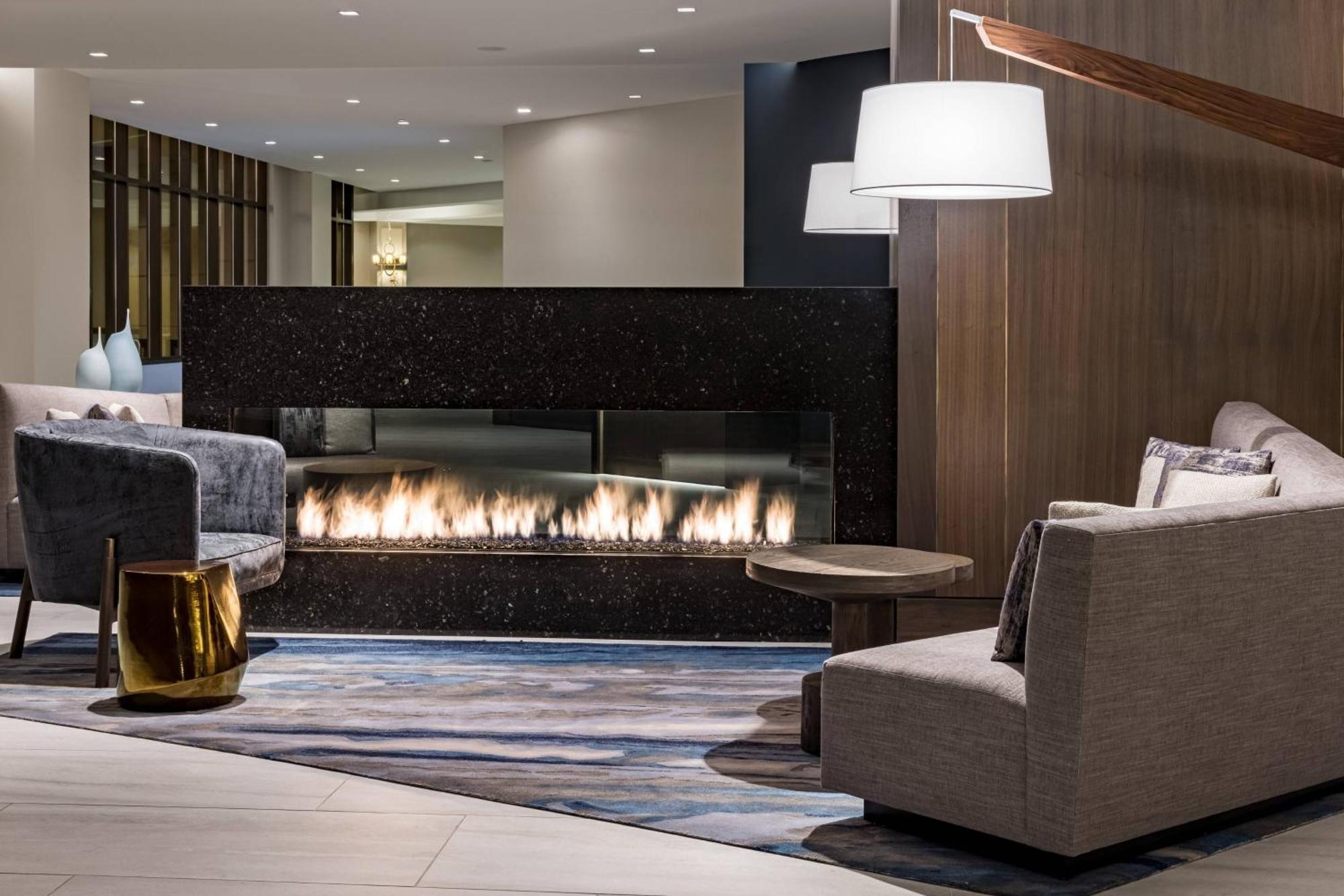 Richmond Marriott Otel Dış mekan fotoğraf